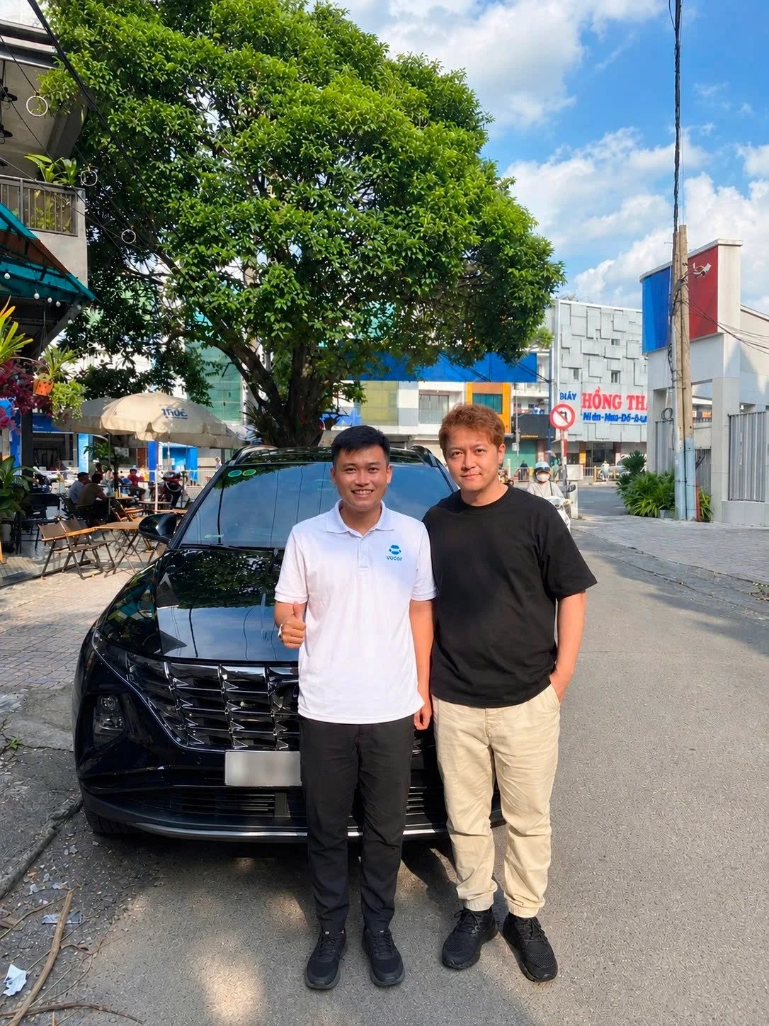 Anh Tân — khách hàng mua bán xe qua Vucar